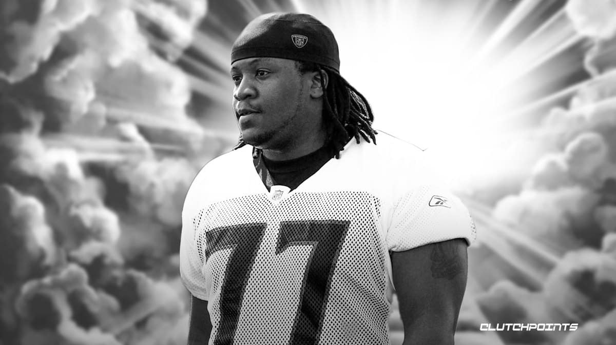 Former Jaguars Player Uche Nwaneri Suddenly Dies Due To Apparent Heart Attack