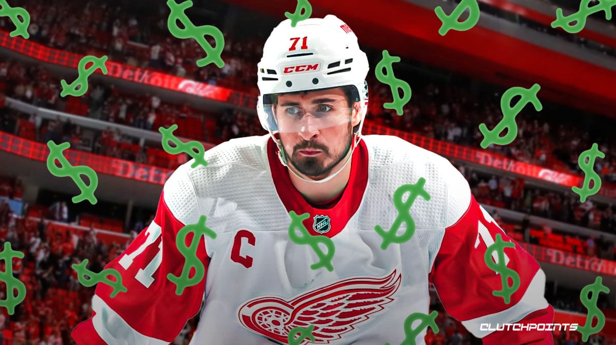 Dylan Larkin, Red Wings
