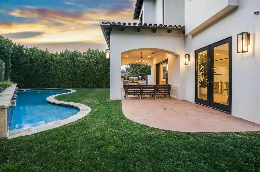 Inside Serena Williams' $7.5 million Beverly Hills mansion, with photos