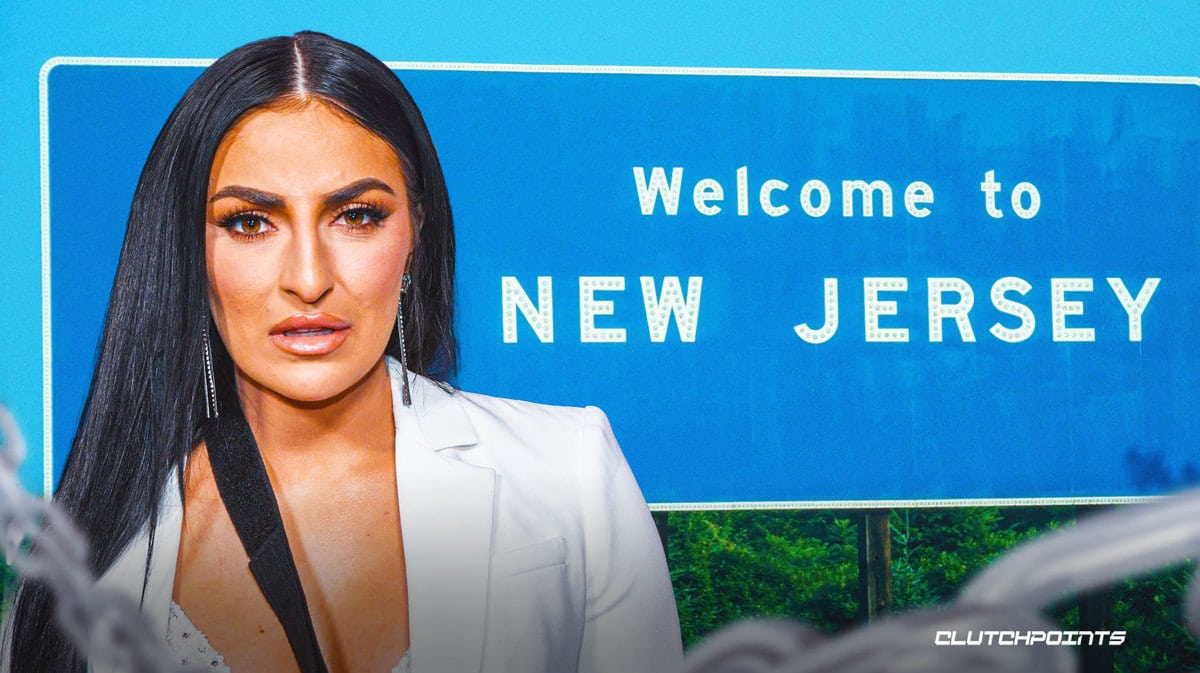 WWE, Sonya DeVille, Charlotte Flair, SmackDown, SmackDown Women's Championship,
