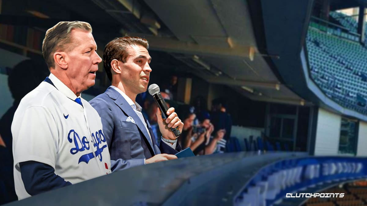 Joe Davis prepares to take over Dodgers booth from Scully