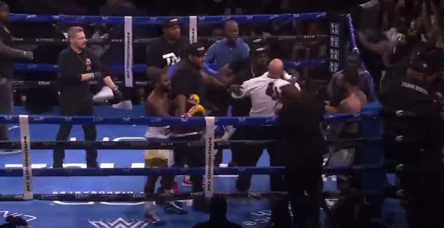 A ref stopped the Mayweather-Gotti III bout. 'That's when the real