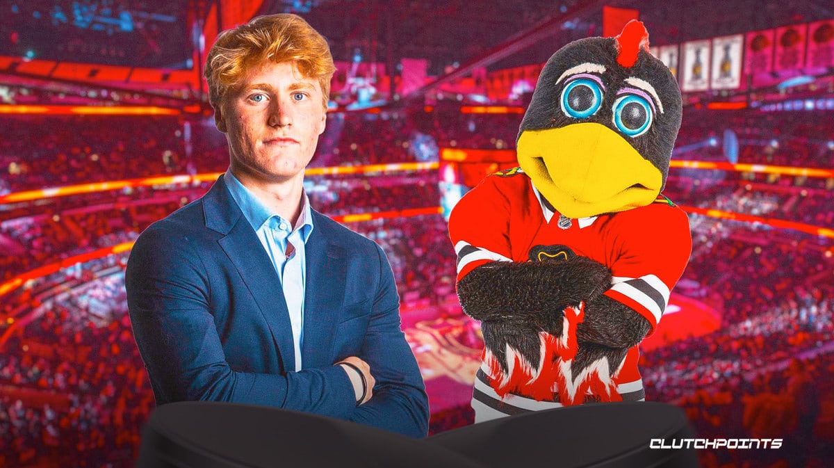 Oliver Moore, Blackhawks