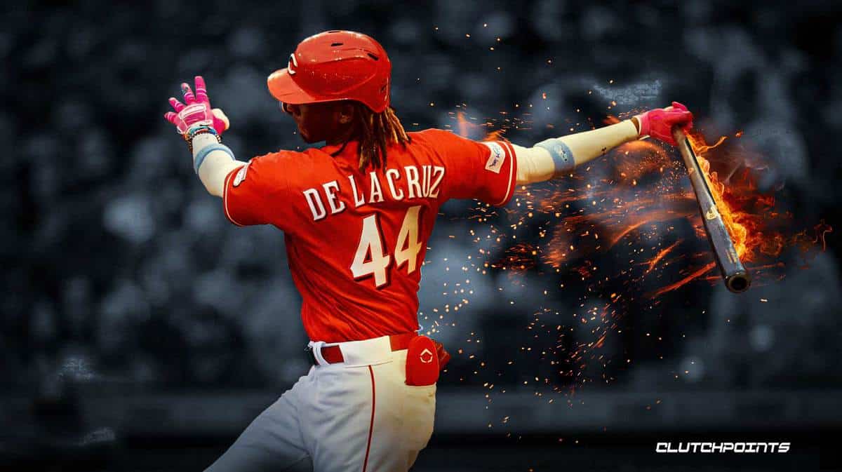 De La Cruz goes for cycle and Votto hits 2 clutch homers as