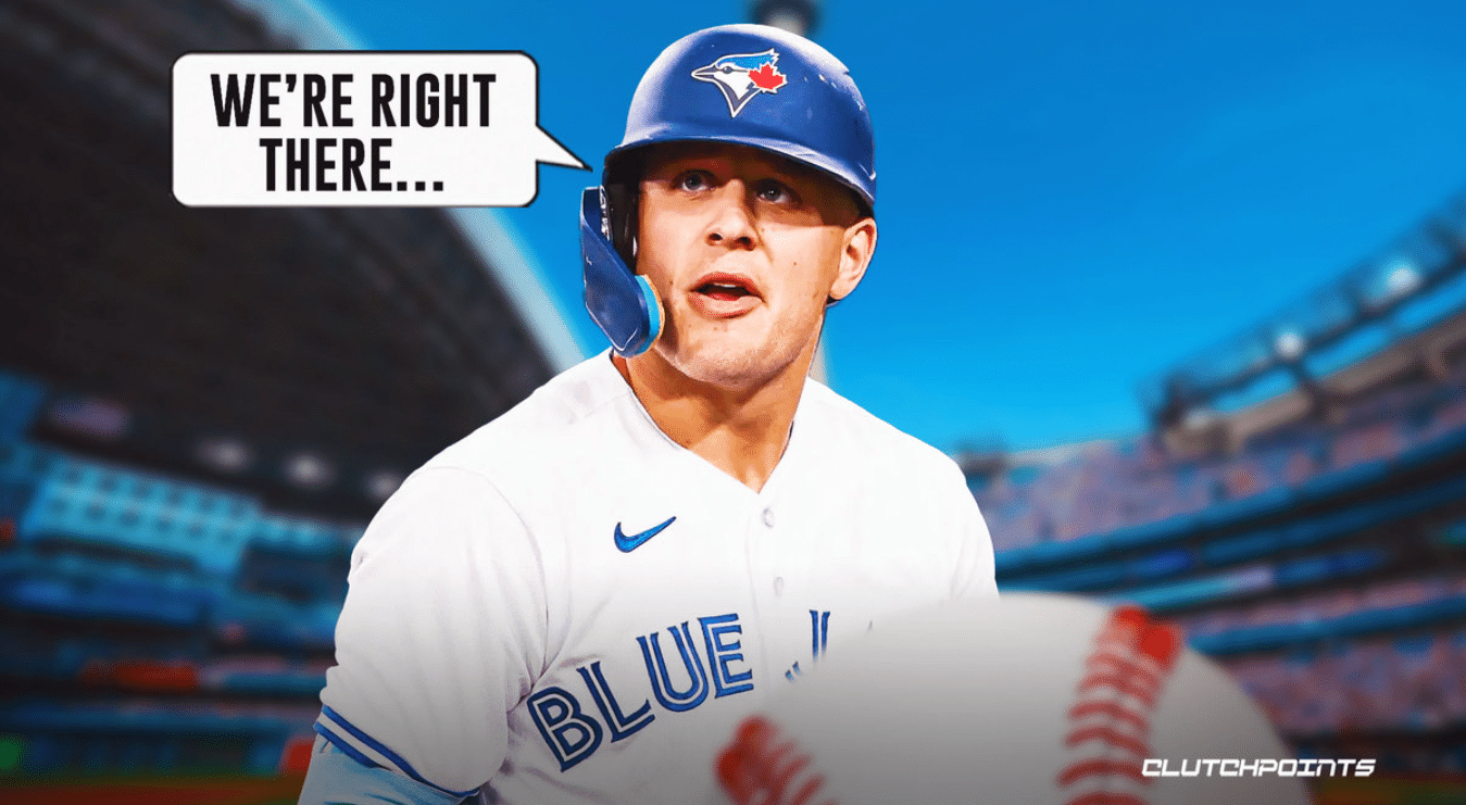 WATCH as Daulton Varsho does everything the Blue Jays need from