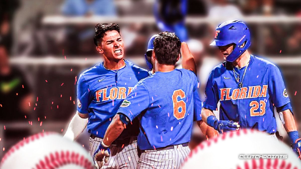 Florida outfielder makes epic game-saving grab vs TCU to send