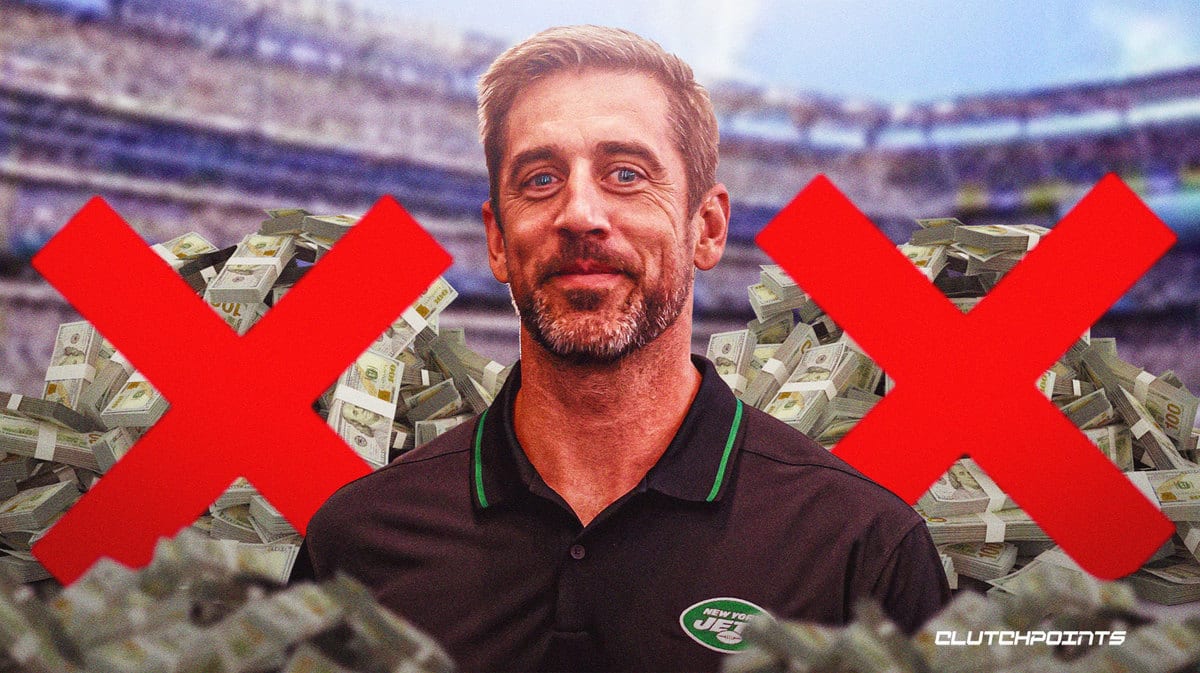 Aaron Rodgers takes $35 million pay cut in new 2-year deal with Jets