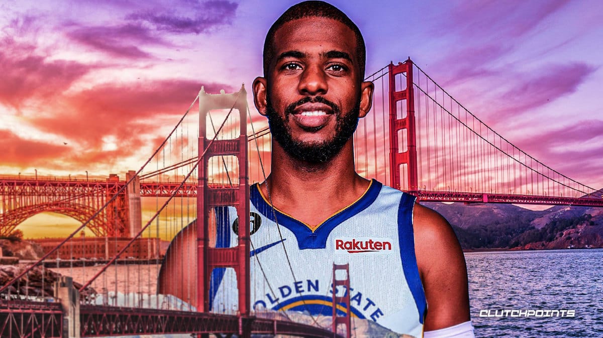 Chris Paul on the Golden State Warriors with the Golden Gate Bridge