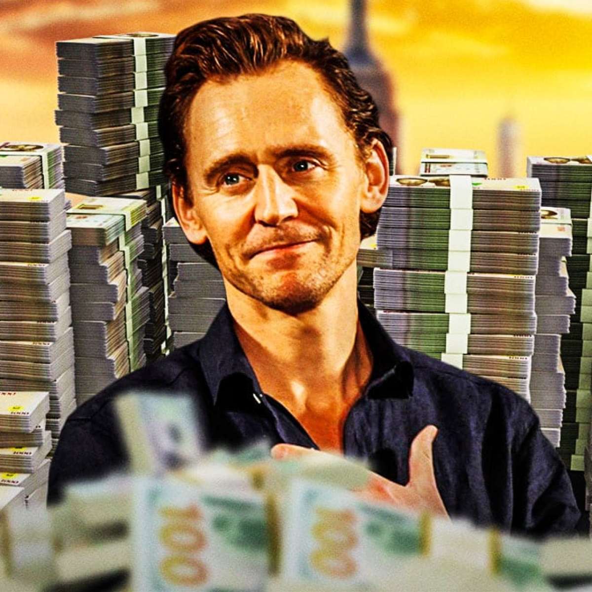 Tom Hiddleston's net worth in 2025, image size:1200x1200