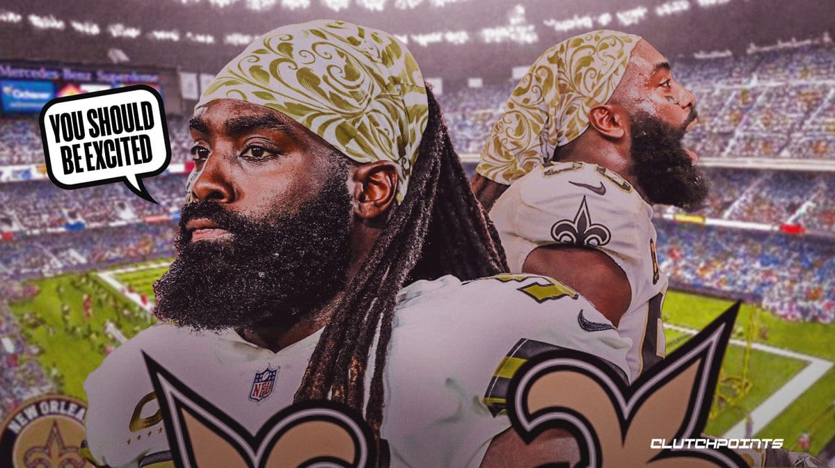 New Orleans Saints linebacker Demario Davis prays before the national in  2023