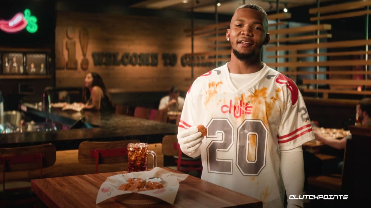 Tony Pollard, Cowboys, Chili's