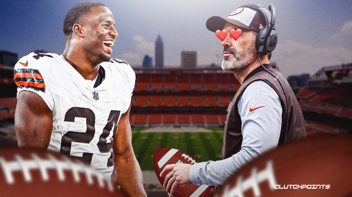 Kevin Stefanski delivers game ball to Nick Chubb