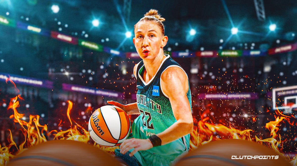 New York Liberty Courtney Vandersloot historic statline Ticha Penicheiro WNBA