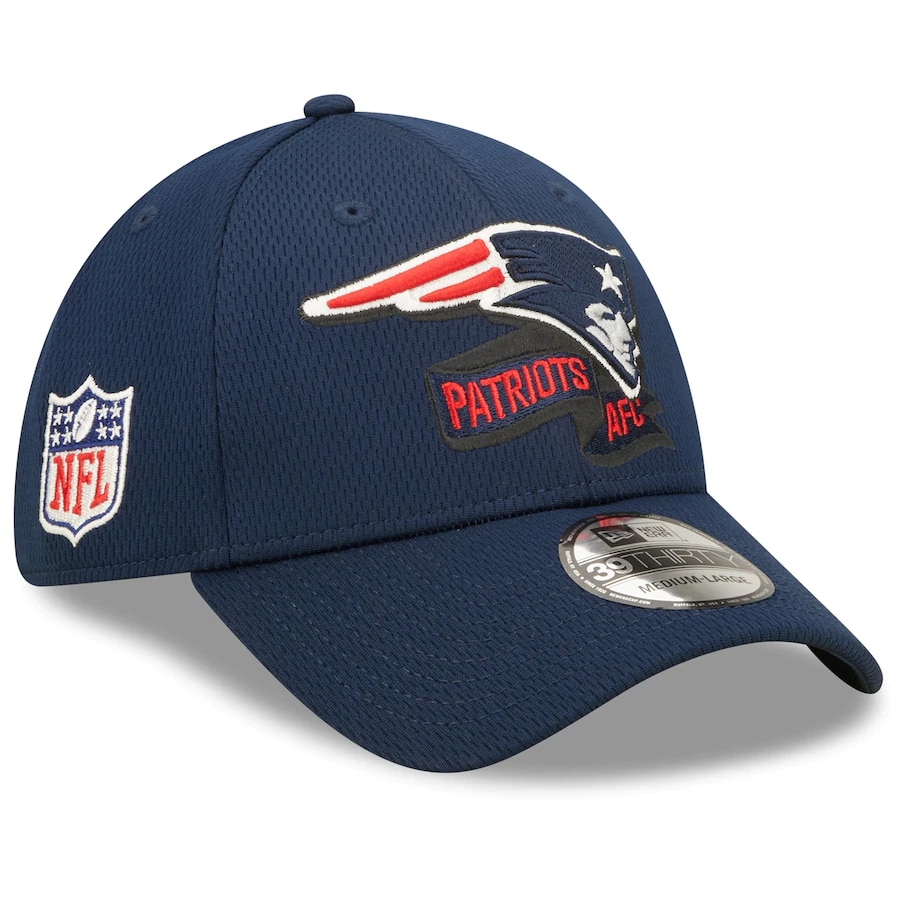 New England Patriots New Era 2022 Sideline 39THIRTY Coaches Flex Hat - Navy color on a white background.