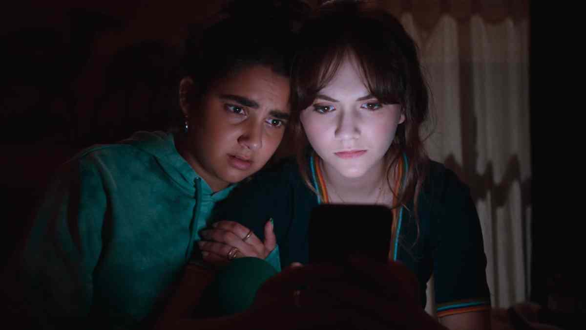Cat Person, Geraldine Viswanathan, Emilia Jones
