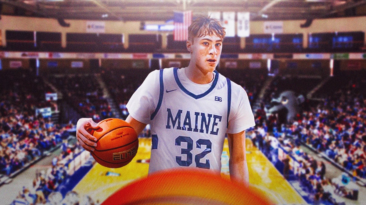 Cooper Flagg in Maine jersey