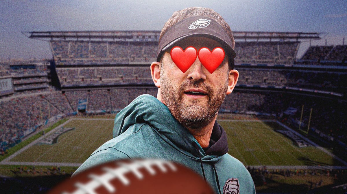 Nick Sirianni of the Eagles with hearts emojis on eyes.