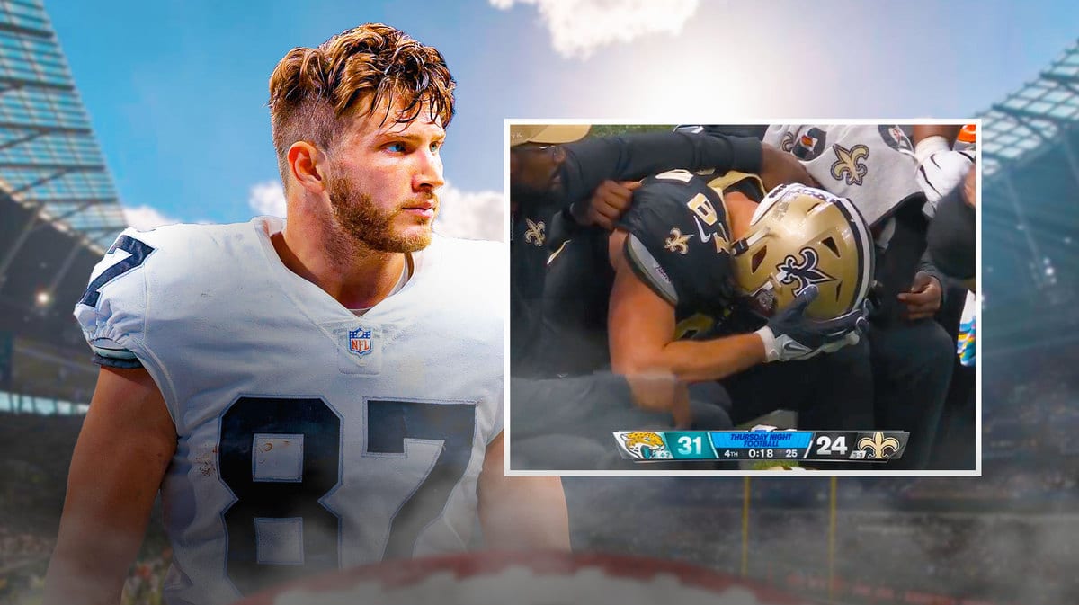Foster Moreau of the Saints