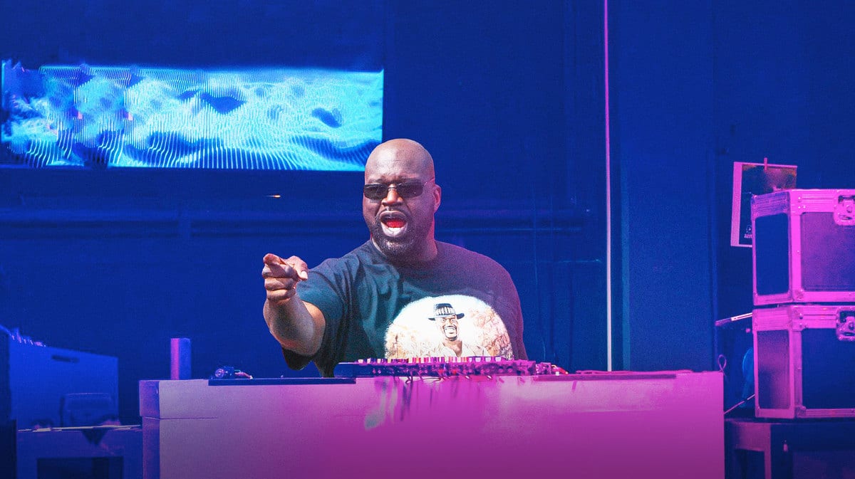 Shaquille O'Neal as a concert DJ