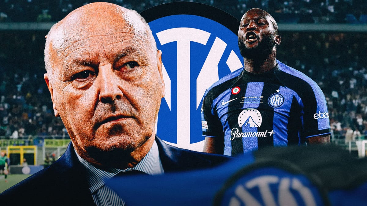 Giuseppe Marotta and Romelu Lukaku in front of the Inter Milan logo