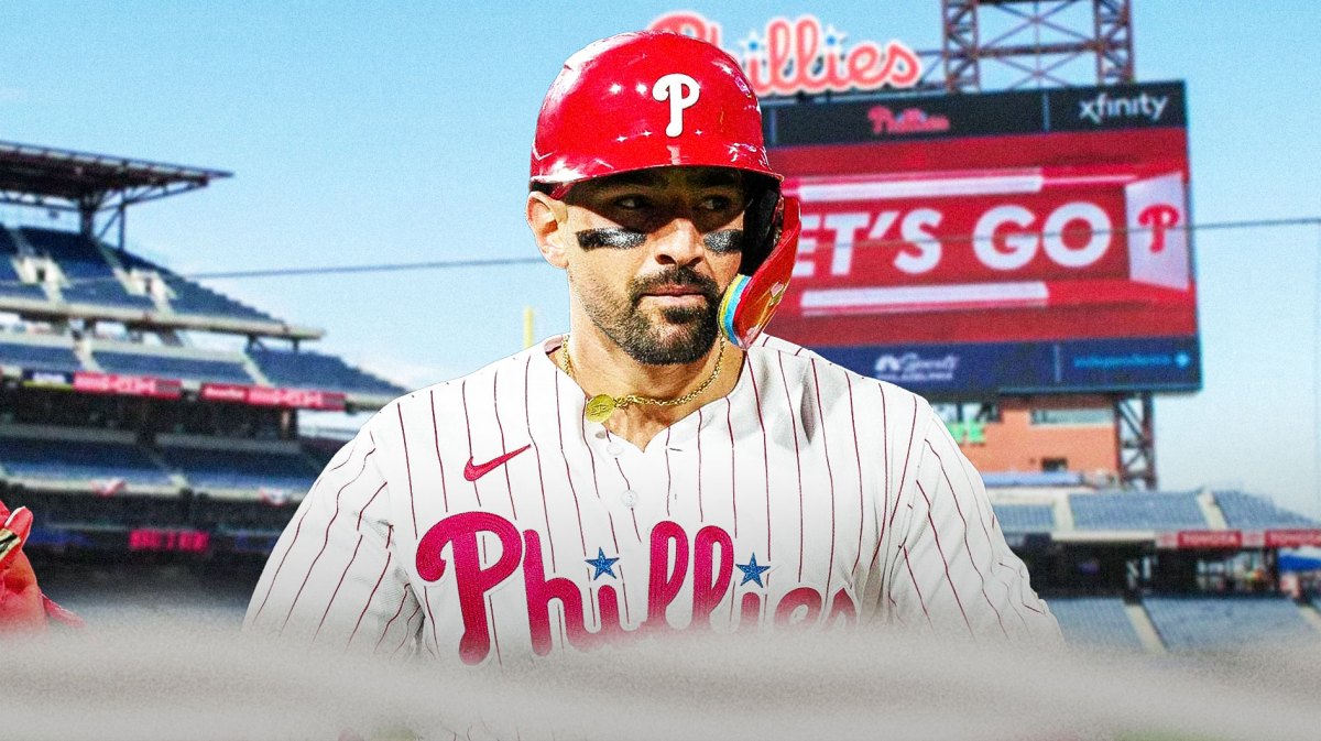 Philadelphia, Phillies, Arizona, Diamondbacks, Nick Castellanos, Nick Castellanos in Phillies uni with Phillies stadium in the background