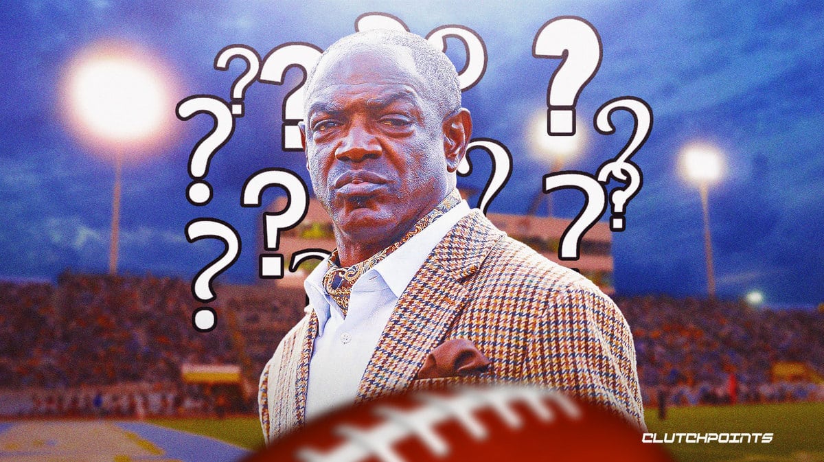 Southern-coach-Eric-Dooley-breaks-down-questionable-play-call-against-Flordia-A&M