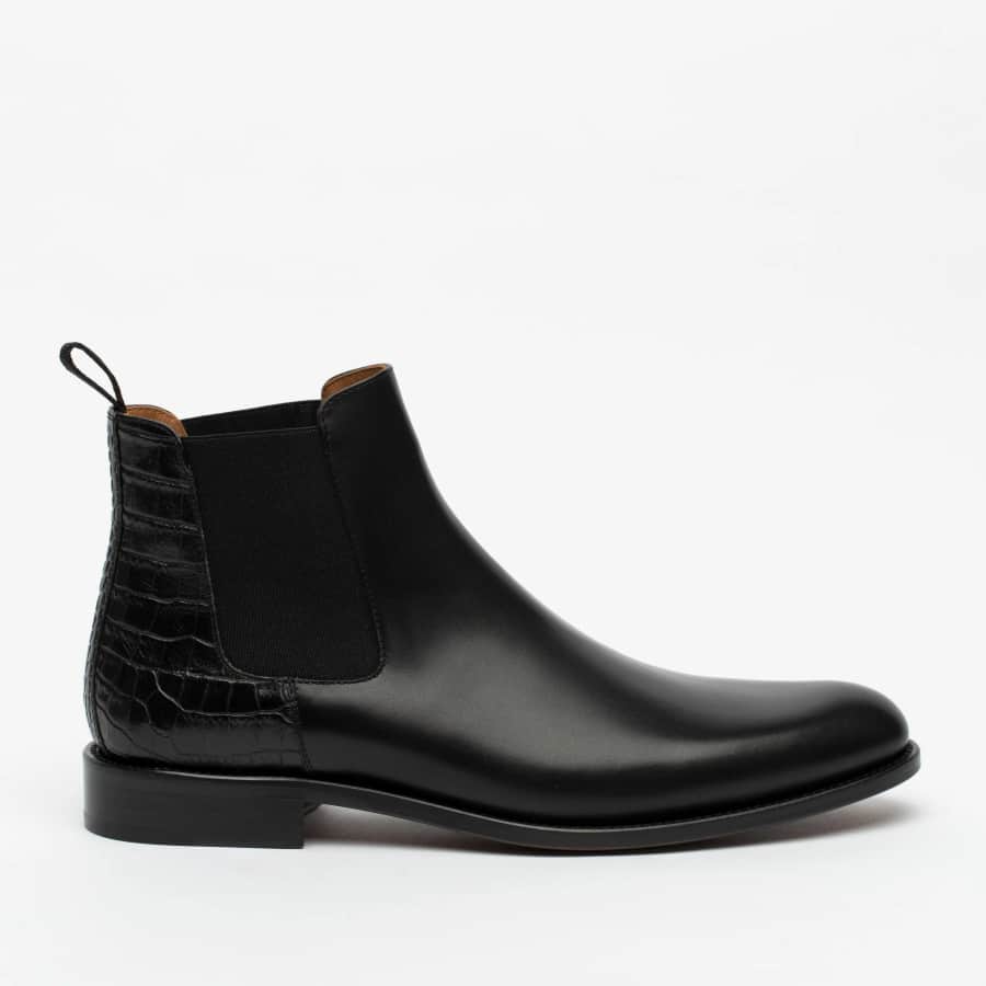 TAFT Hiro Chelsea Boot - Midnight  color on a light gray background.