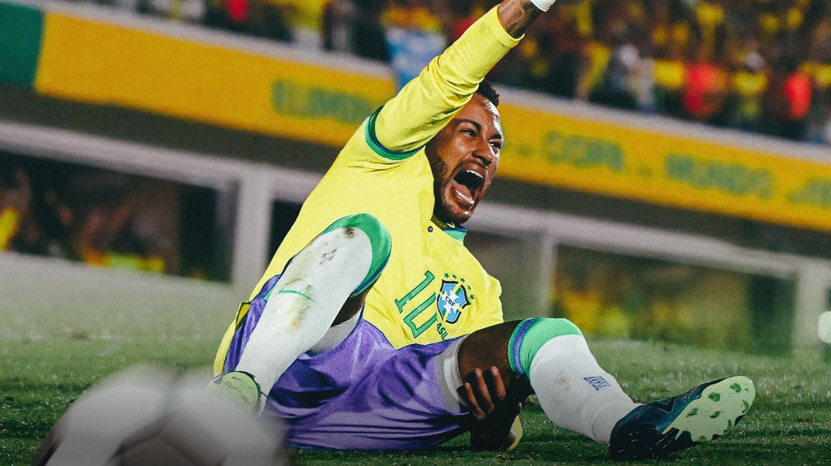 Neymar injured on the field