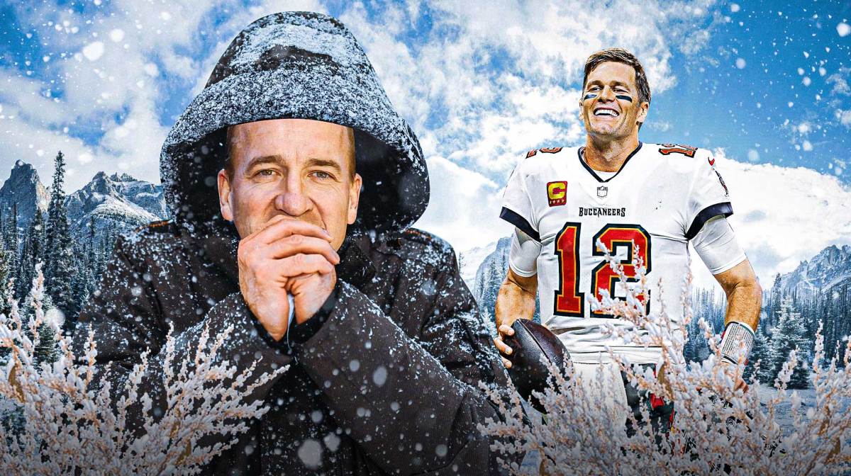 Peyton Manning, Tom Brady, Lucas Oil Stadium, Colts, Patriots