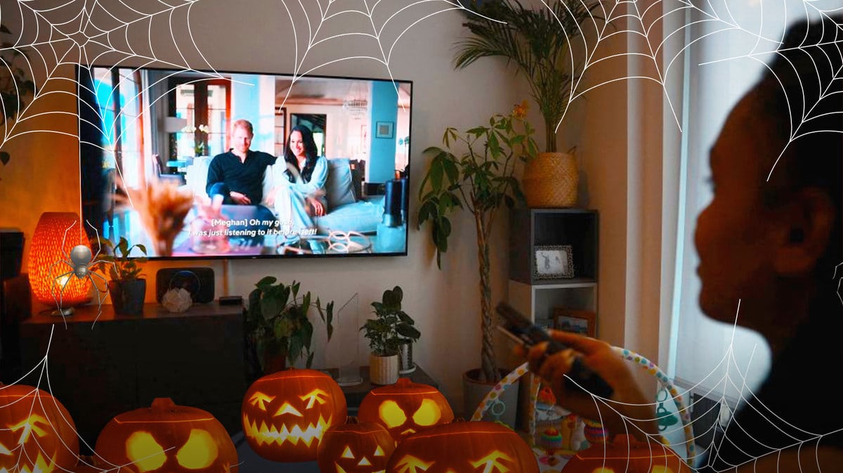 Top Movies To Stream To Get You In The Spooky Halloween Mood   Best Halloween Movies To Watch On Streaming 