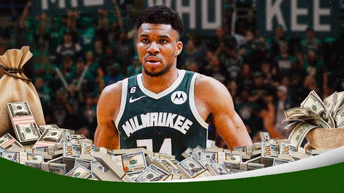Giannis Antetokounmpo with money everywhere