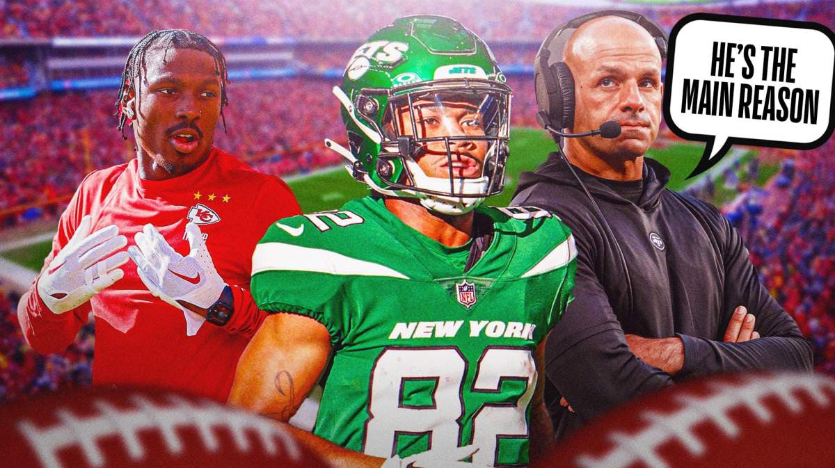 Robert Saleh saying “He’s the main reason” looking at Xavier Gipson. Standing behind Gipson wearing KC Chiefs uniform is Mecole Hardman.