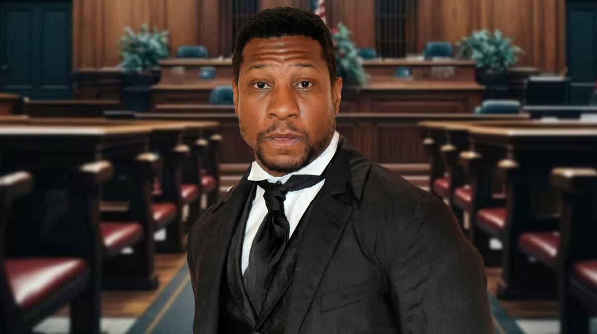 Johnathan Majors in a courtroom.