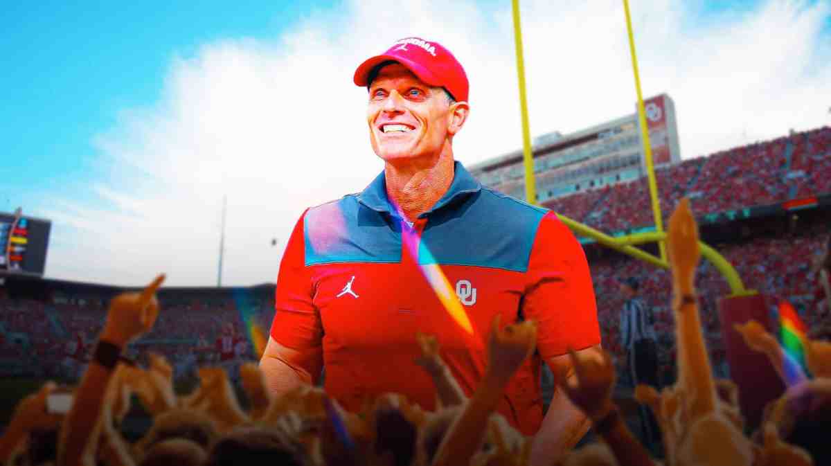 Oklahoma football, UCF football, Knights, Sooners, Brent Venables, Brent Venables with Oklahoma football stadium in the background