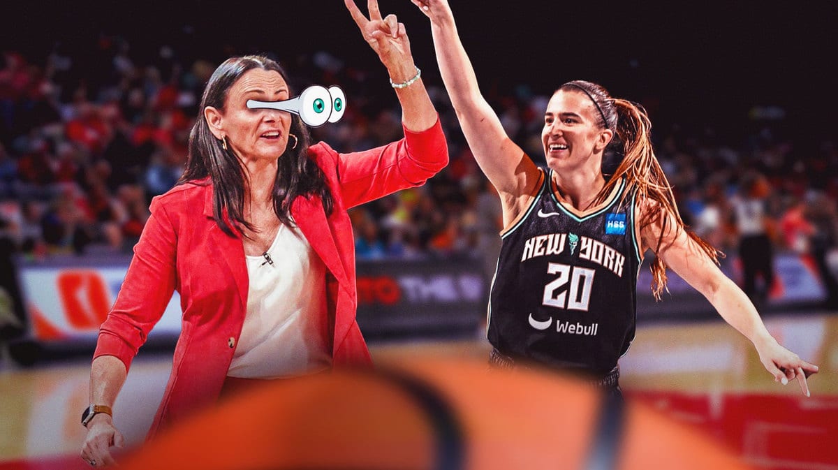 New York Liberty head coach Sandy Brondello looking at Sabrina Ionescu.