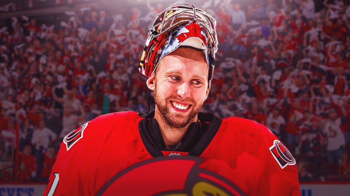 Craig Anderson smiling in a Ottawa Sentaros jersey
