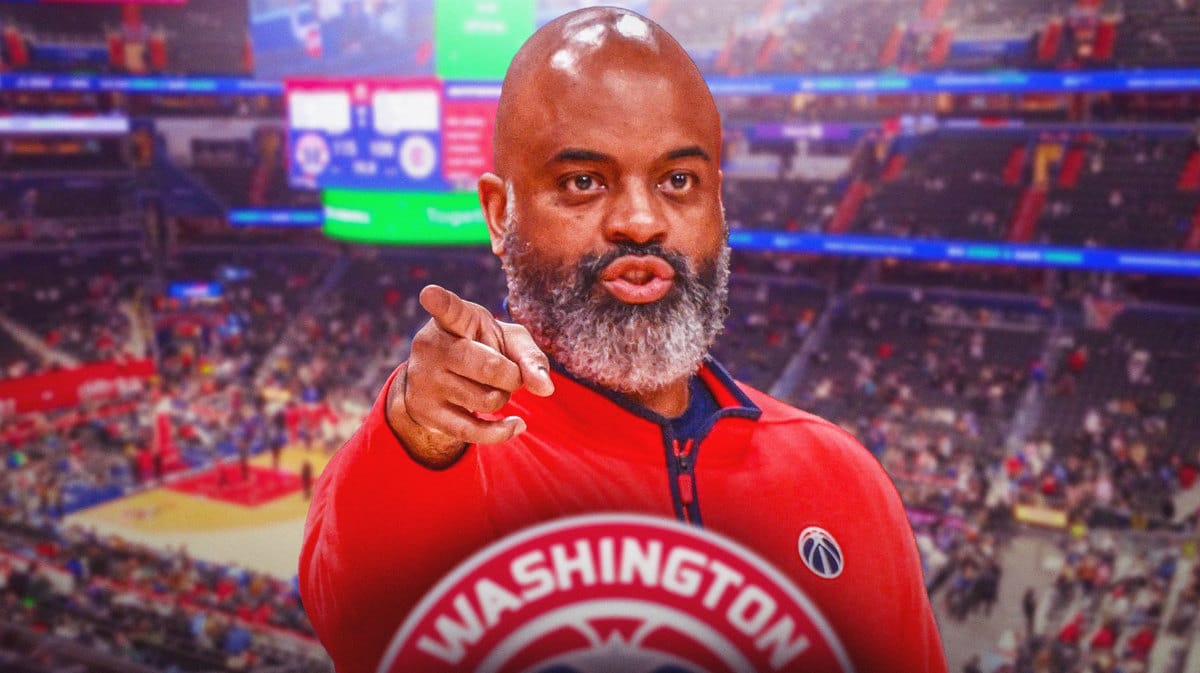 Wes Unseld Jr. coaching the Washington Wizards.