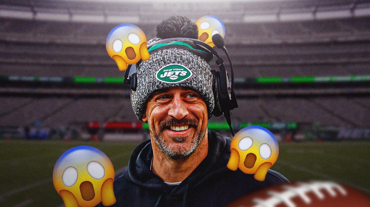 Aaron Rodgers is still pushing for a miracle return this season.