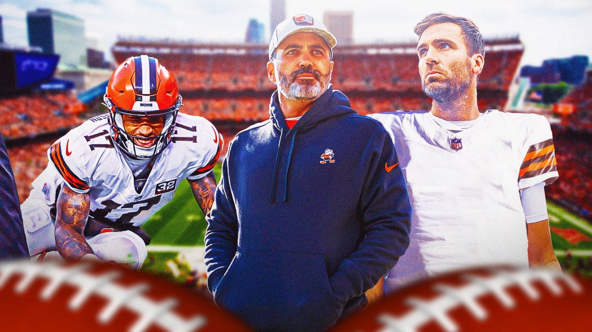 Browns QB Joe Flacco looking at Kevin Stefanski.
