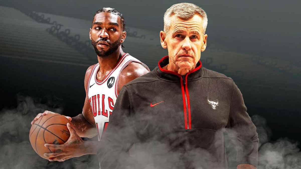 Chicago, Bulls, NBA, Billy Donovan, Patrick Williams, Billy Donovan and Patrick Williams (in Bulls uni) with Bulls arena in the background