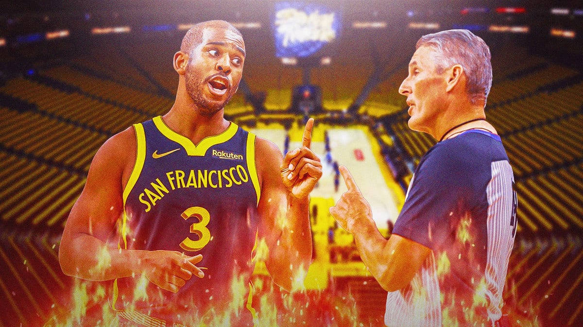 Warriors' Chris Paul next to NBA official Scott Foster.