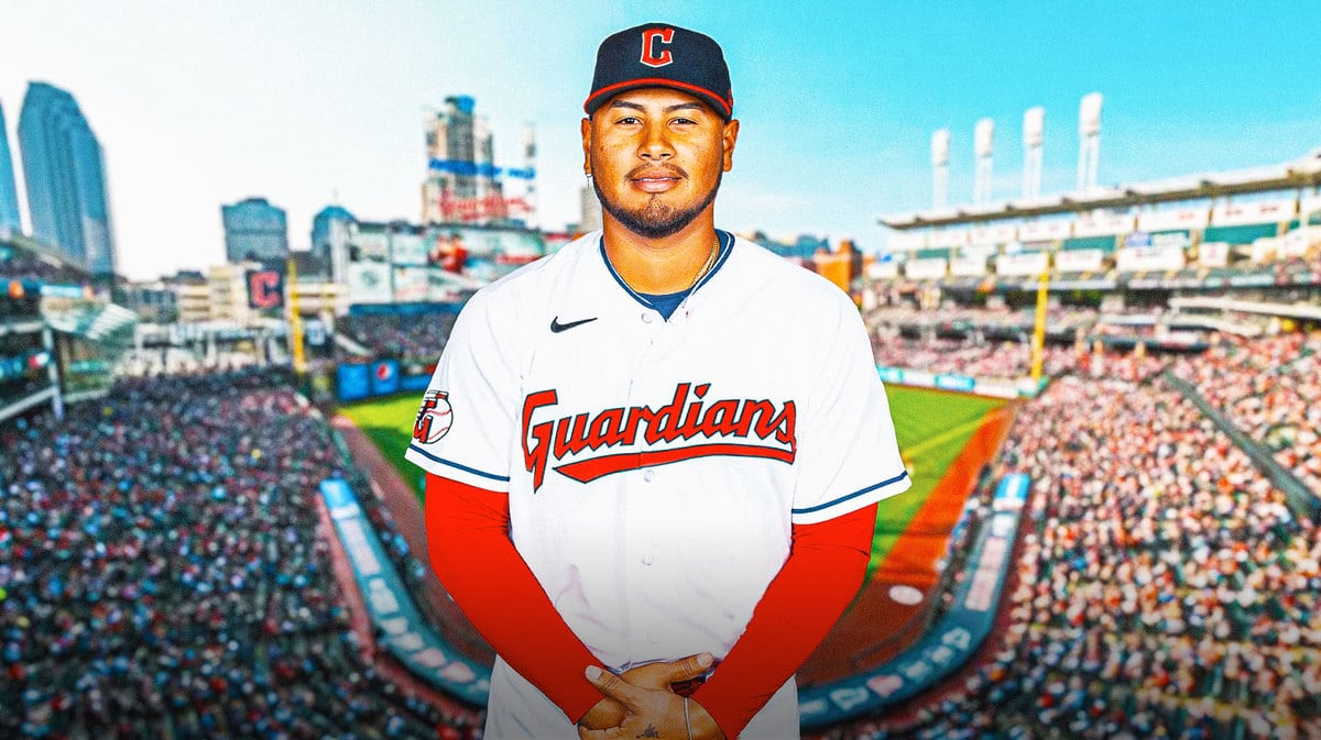 Guardians sign Jaime Barria