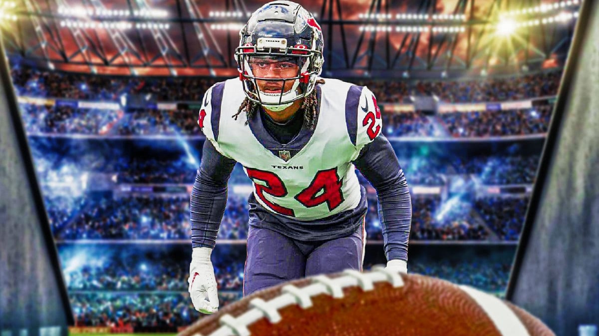 Photo: Derek Stingley Jr. coming out of the tunnel, hyping up the crowd with a Texans jersey