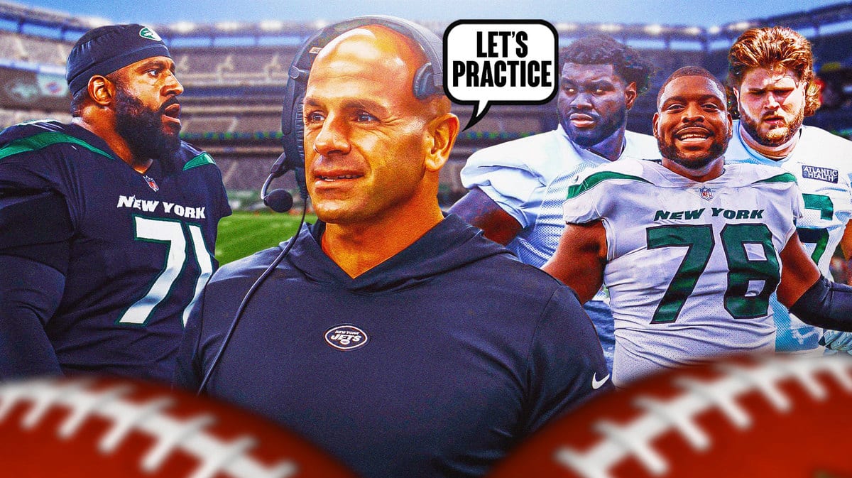 Hets HC Robert Saleh looking at Duane Brown and others players.