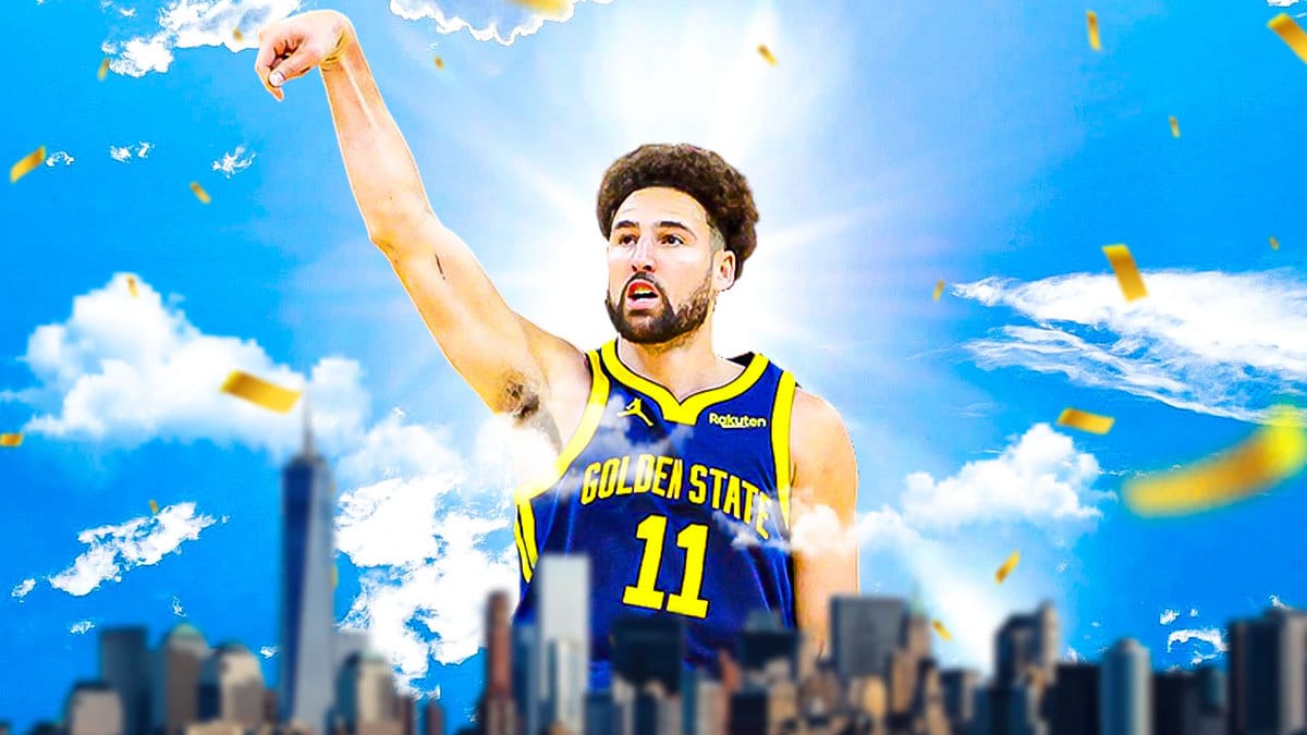 Klay Thompson shooting with the basketball gods shining down on him