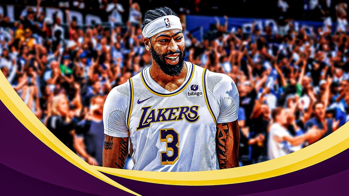 Anthony Davis in front of Orlando crowd