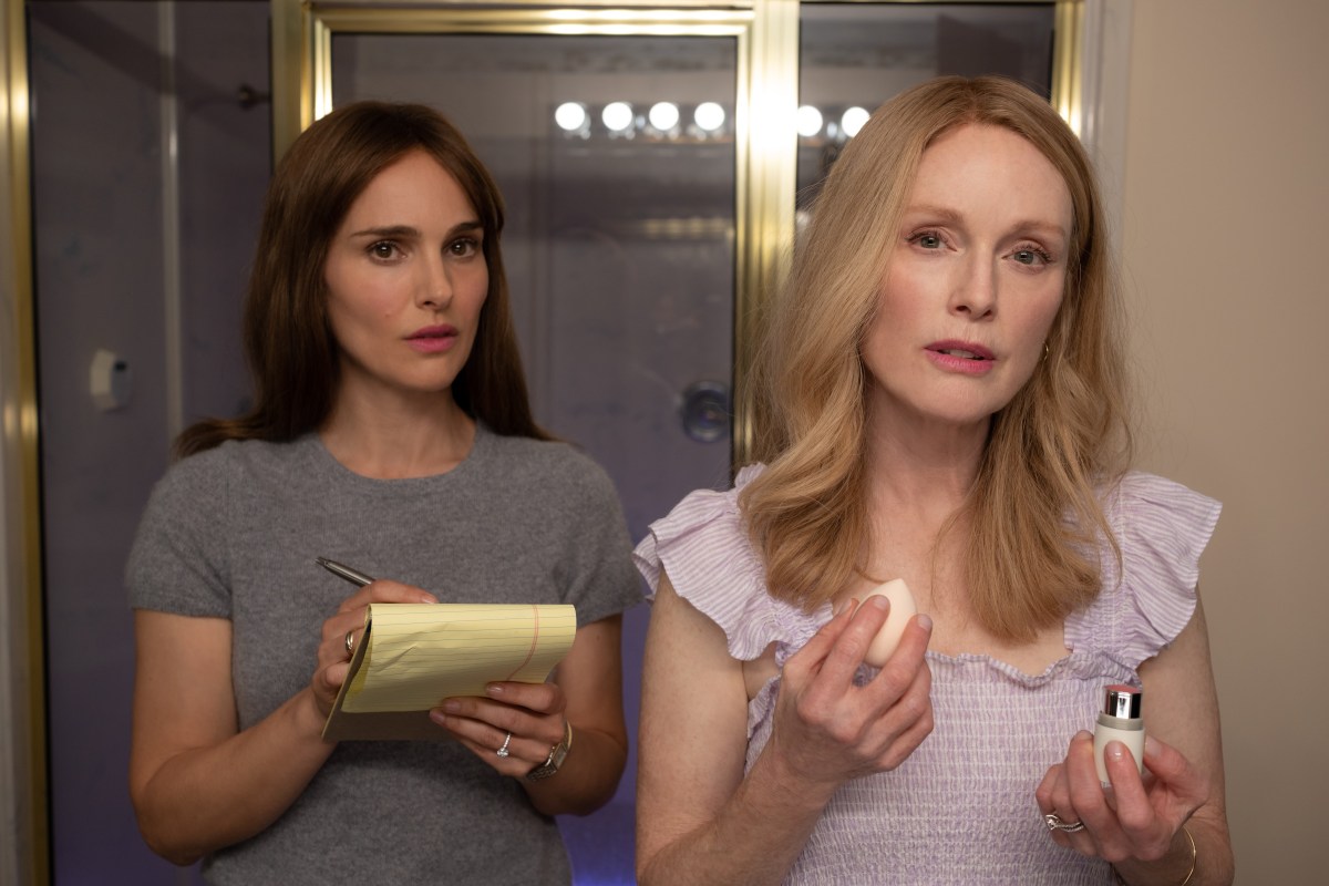 Natalie Portman, Julianne Moore in May December.
