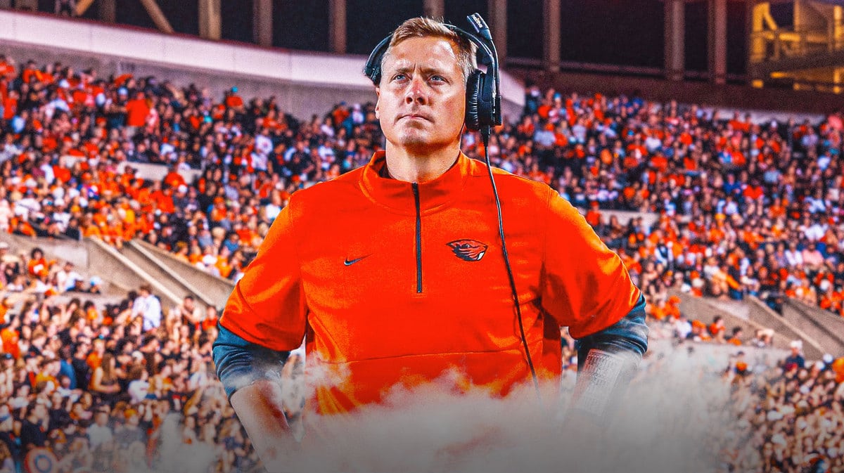 Oregon State football coach Trent Bray