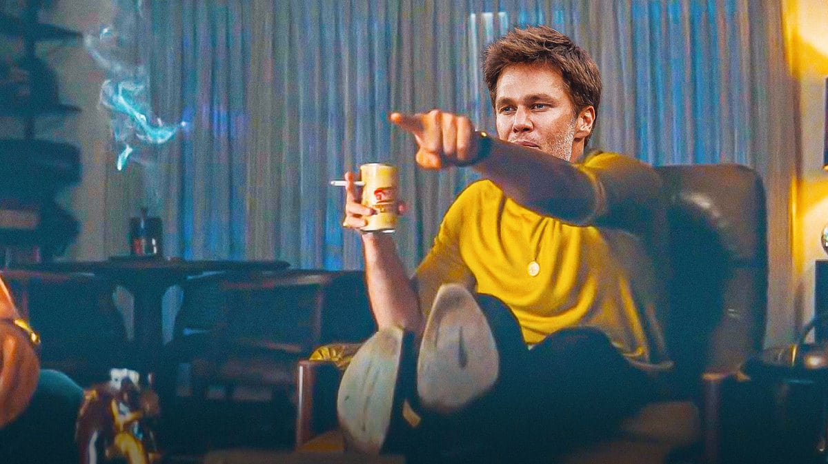 Tom Brady as the leonardo pointing meme, Spurs