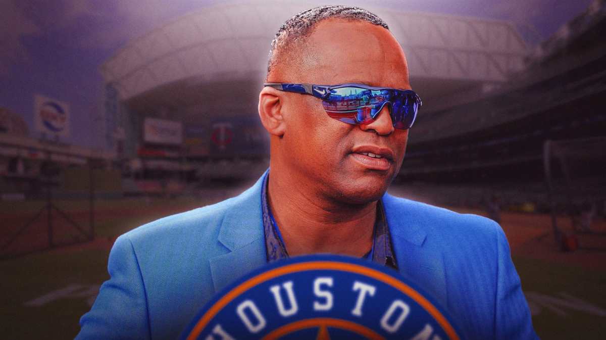 Houston, Astros, Dana Brown, MLB offseason, Astros offseason, Dana Brown with Astros stadium in the background